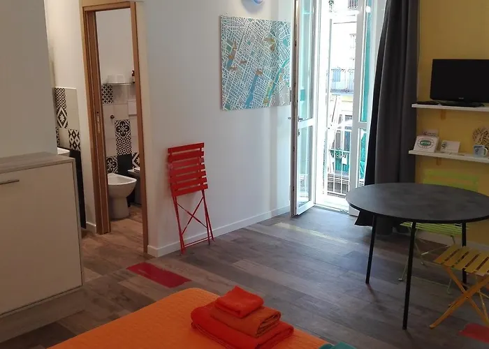 Ca\'cita Guest House Torino